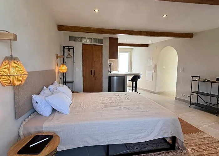 Templlo Residences Cozy Coastal Private Near Lisbon