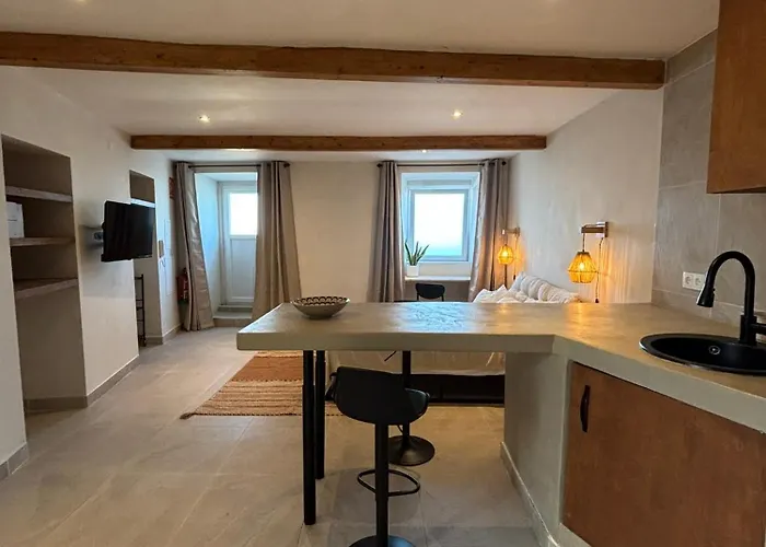 Templlo Residences Cozy Coastal Private Near Lisbon